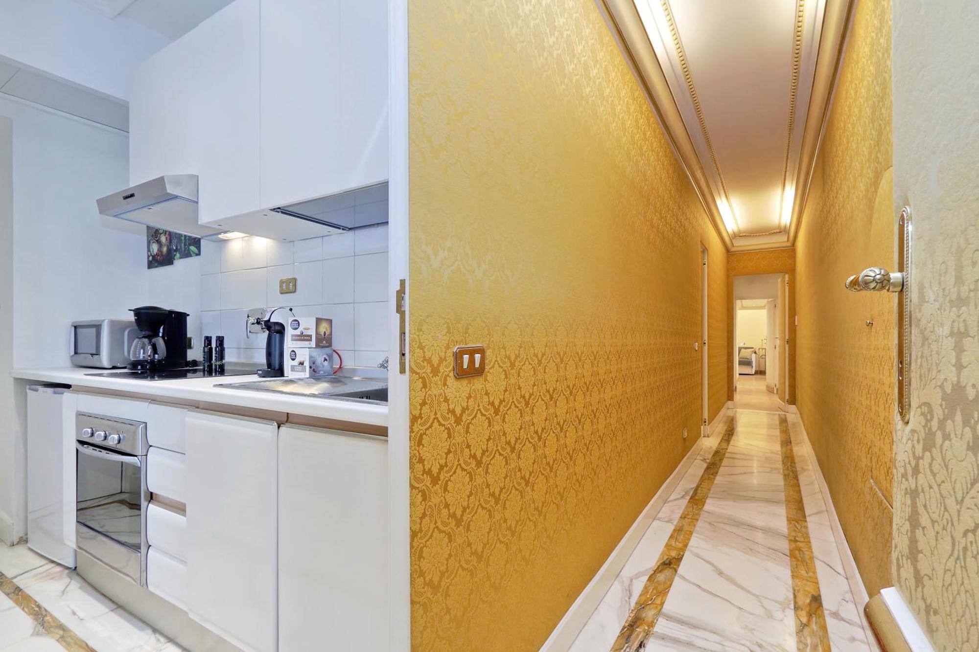Tritone Luxury House Rom
